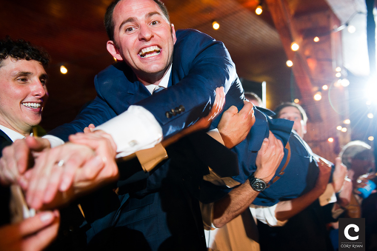funny wedding photo