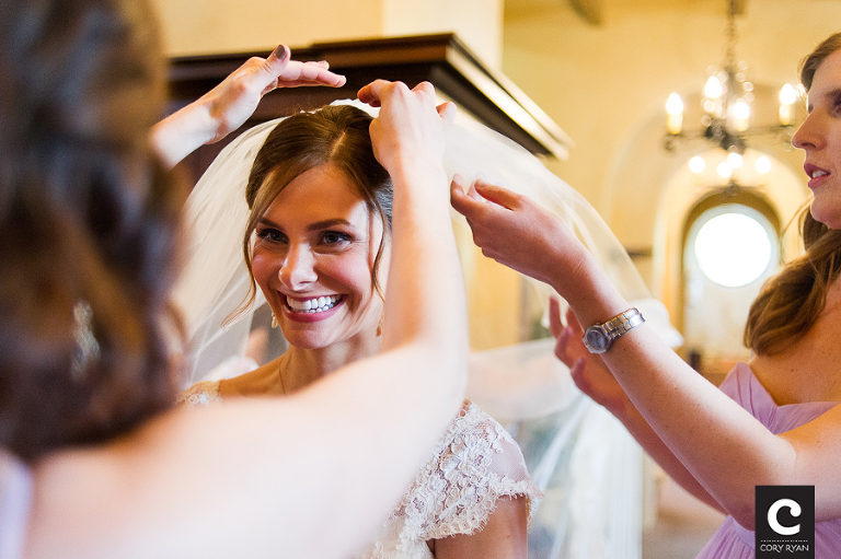 photos of brides with veils