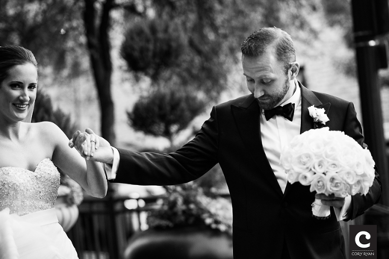photojournalistic wedding photography