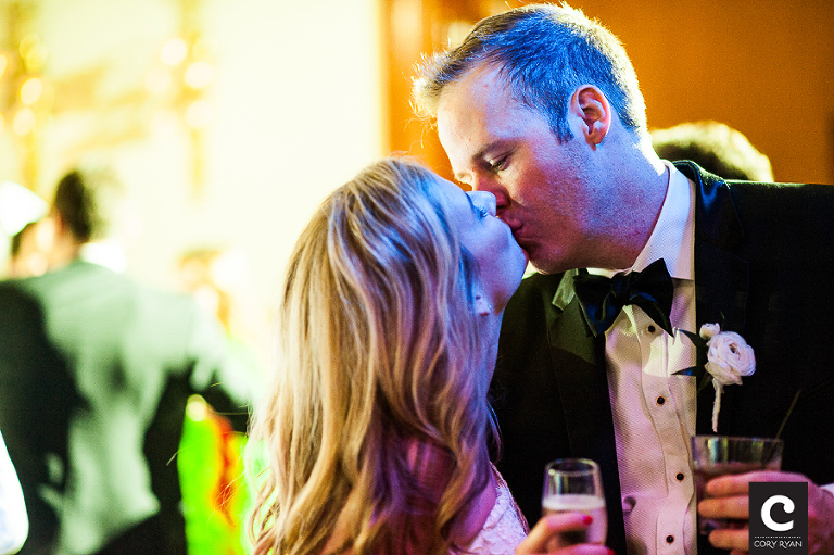 photojournalistic wedding photography