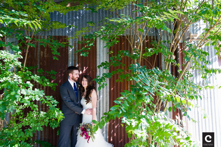 modern wedding photographer