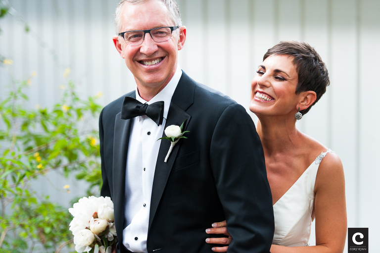 candid wedding photos