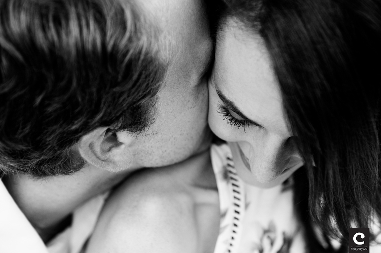 black and white engagement photos