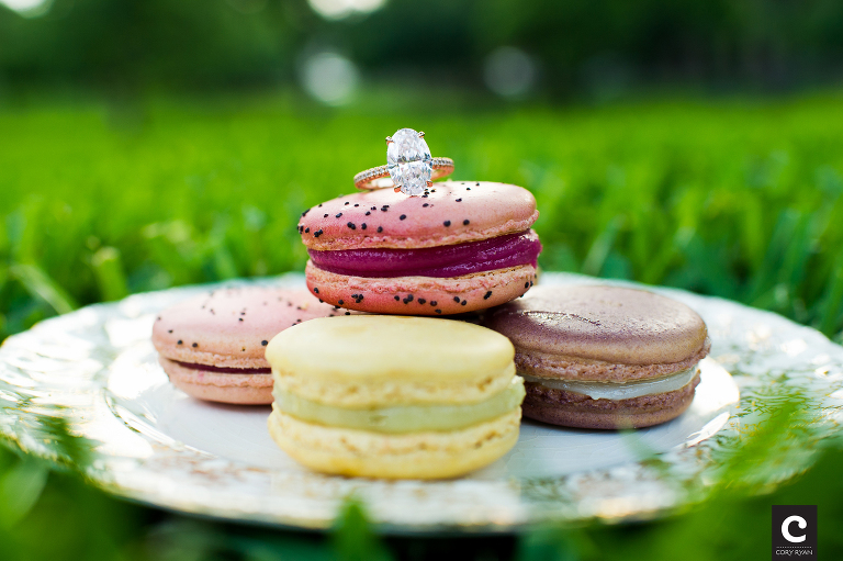 wedding macaroon and ring